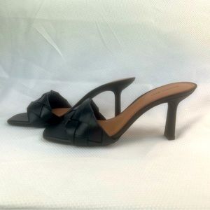 Gianni Bini Alonia Black Leather Square Toe Woven Heel Sandel  - Size 10 EUC